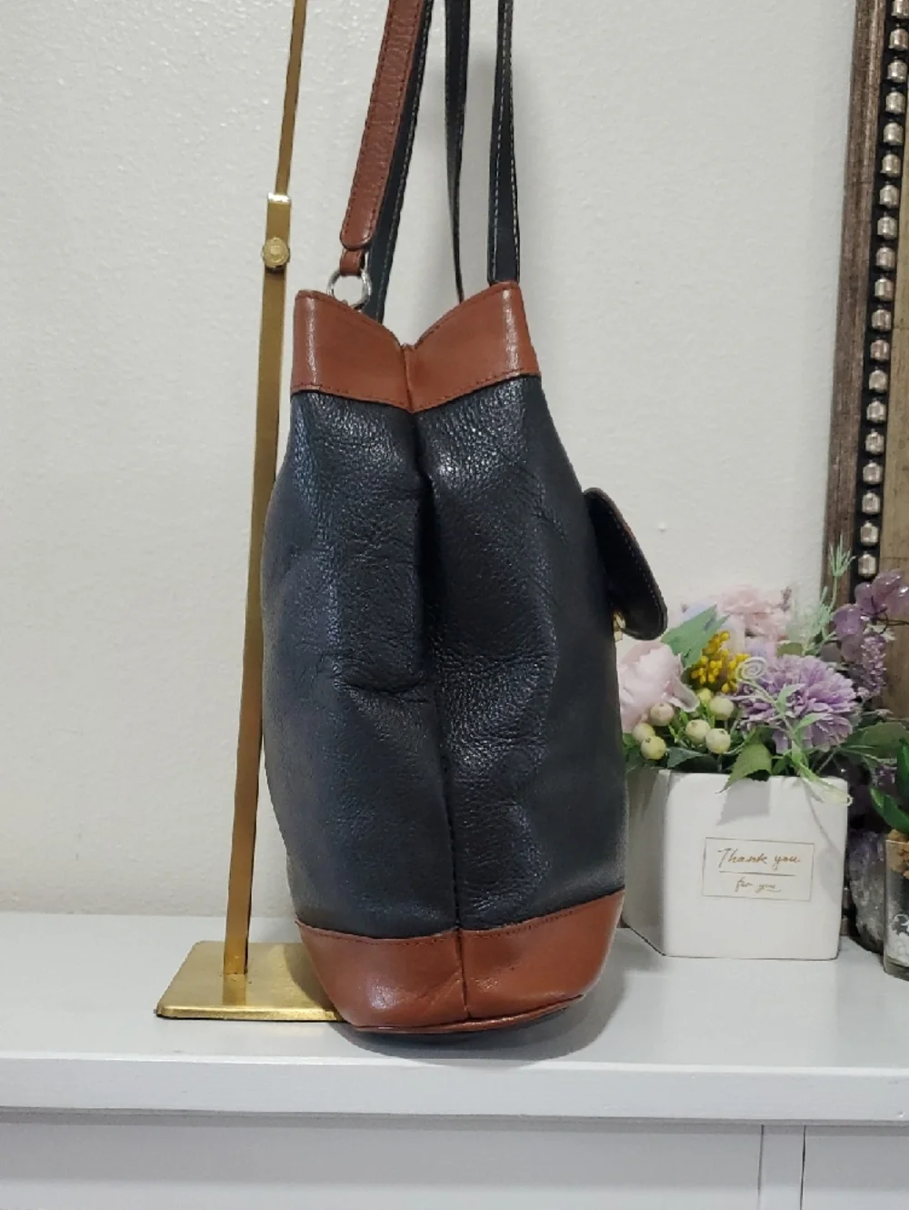 🇮🇹Vintage Bally Pebbled Black Leather Brown Trim Chain Shoulder Bag🤎🖤 - Picture 10 of 16